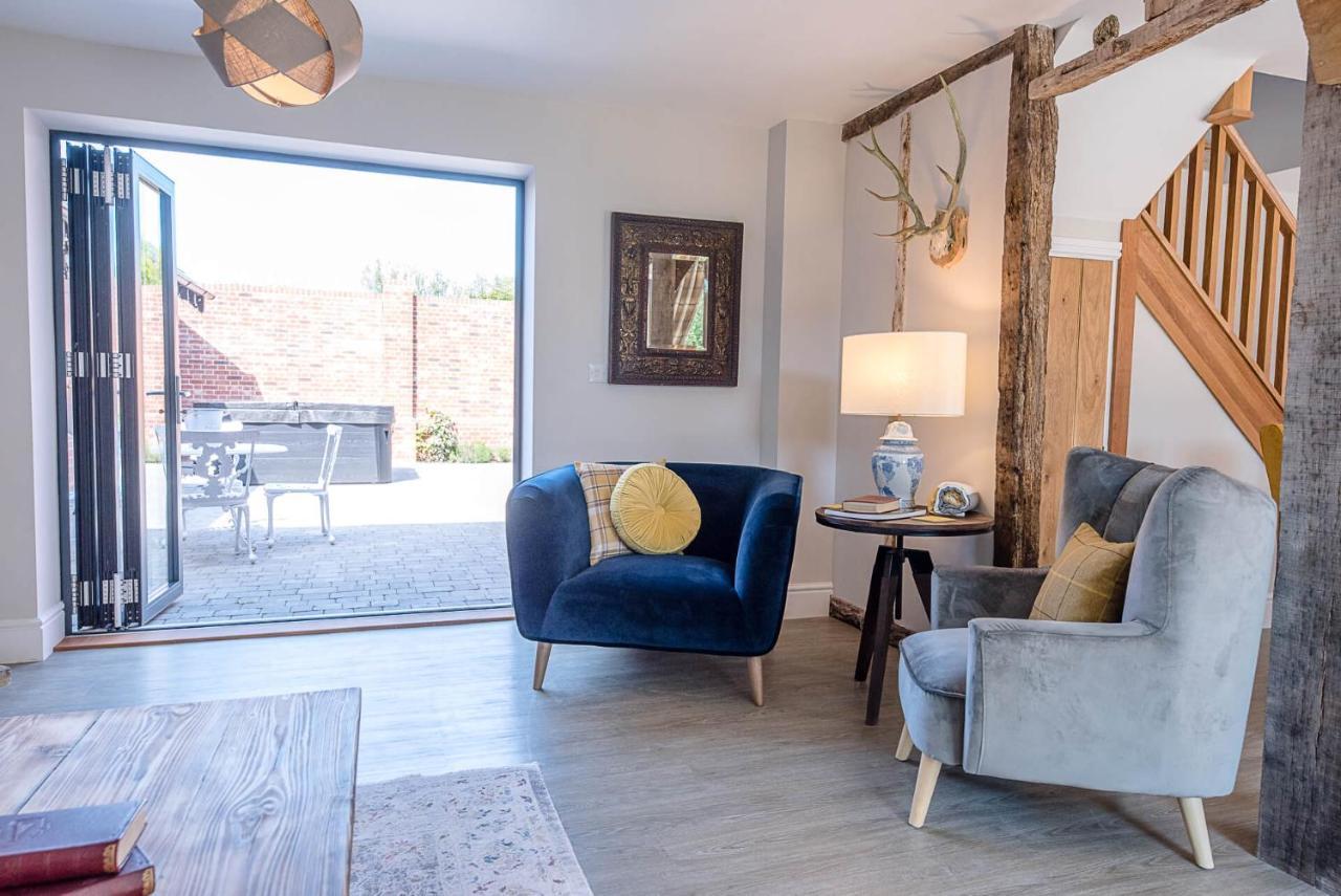 Chapel Cottage At Pond Hall Farm, Stunnning Property With Private Hot Tub, Hadleigh 伊普斯威奇 外观 照片